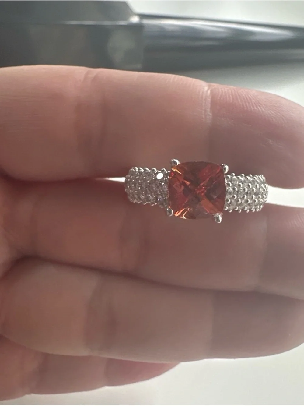 Silver Ring with Orange Cushion-Cut Center Stone and Rhinestones Like New sz 7